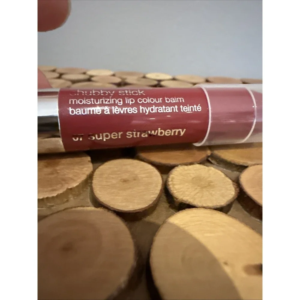 Clinique Chubby‎ Stick Lip Colour Balm 07 Super Strawberry 0.04 Oz Travel NWOB